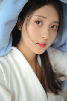 揉我奶啊嗯高潮动图